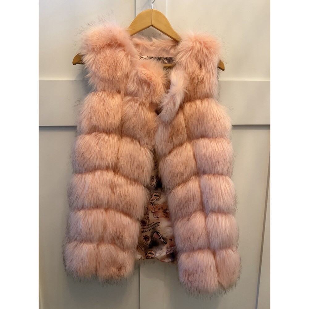 NWOT Women’s Fashionable Pink Bubble Sleeveless Lined Faux Fur Vest Size M